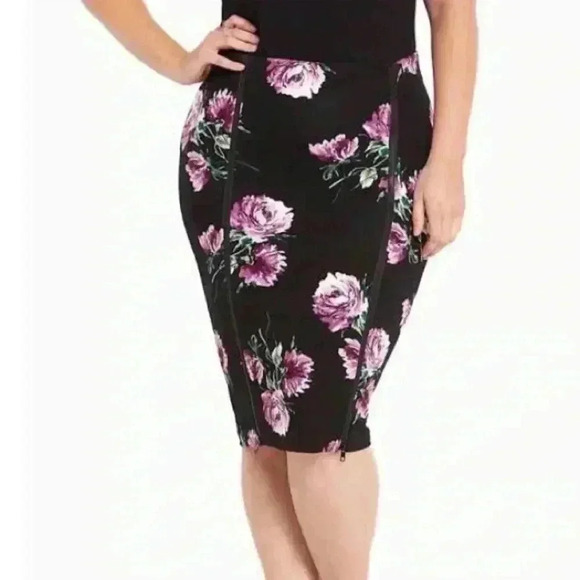 Torrid - Picture 1 of 5